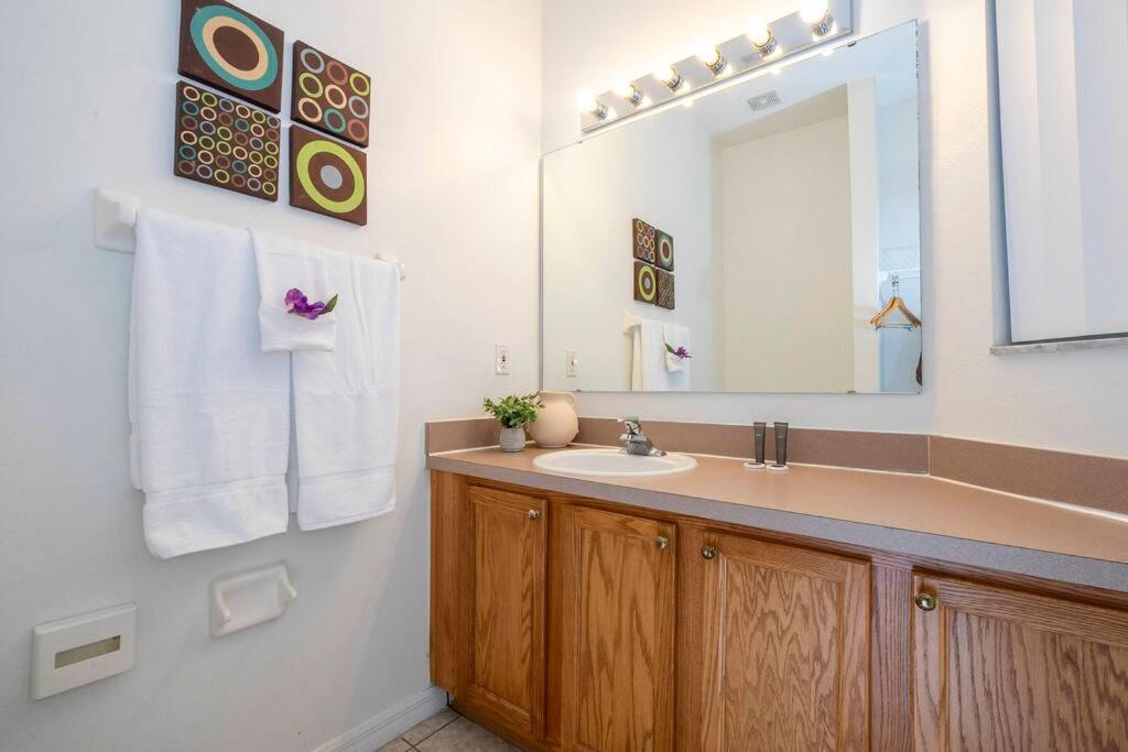 Cozy 3bed Townhome 8 Miles From 1123 Casa de férias Kissimmee