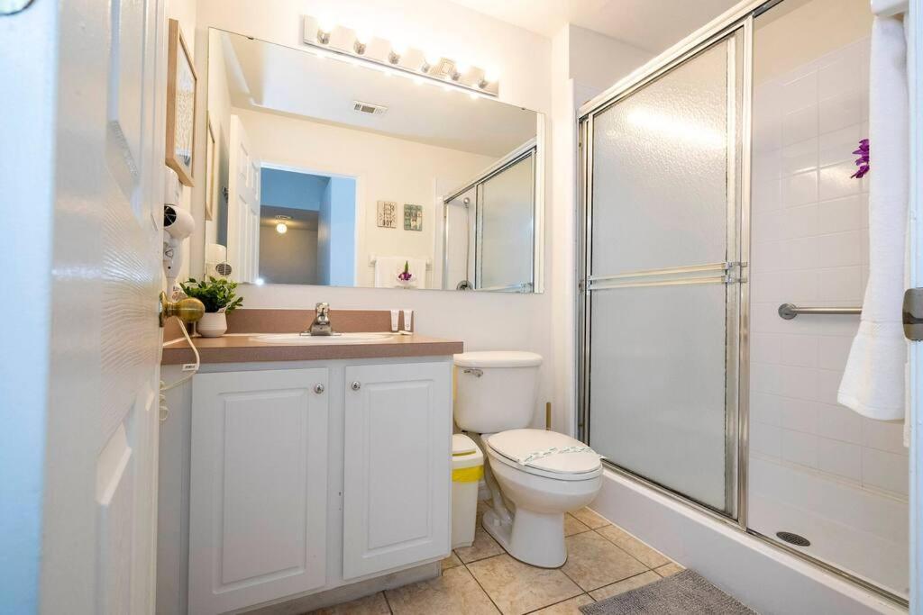 Cozy 3bed Townhome 8 Miles From 1123 Casa de férias *